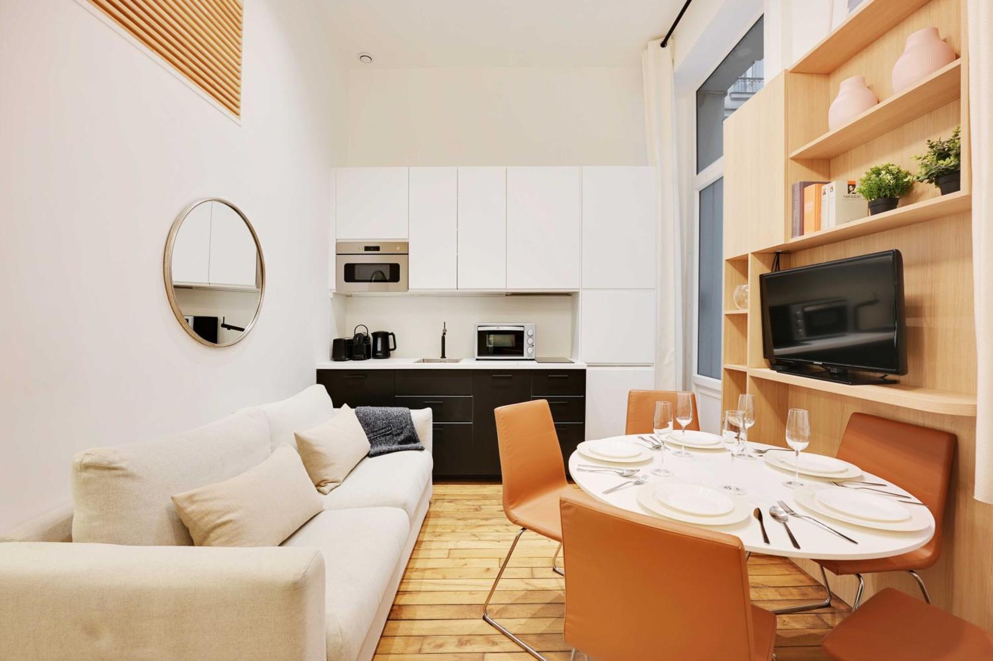 Cmg-parc Montsouris-arc De Triomphe-champs Elysées Appartement